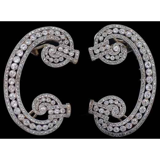 Boucles d'oreilles anciennes en or et diamants