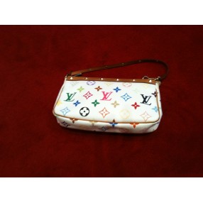 Pochette Louis Vuitton accessoire