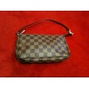 Pochette Louis Vuitton accessoire