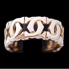 Bague Cartier C en or