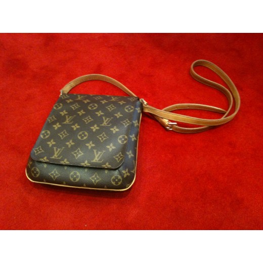 Sac Louis Vuitton Musette