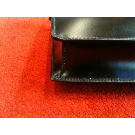 Sac Must de Cartier en cuir noir 