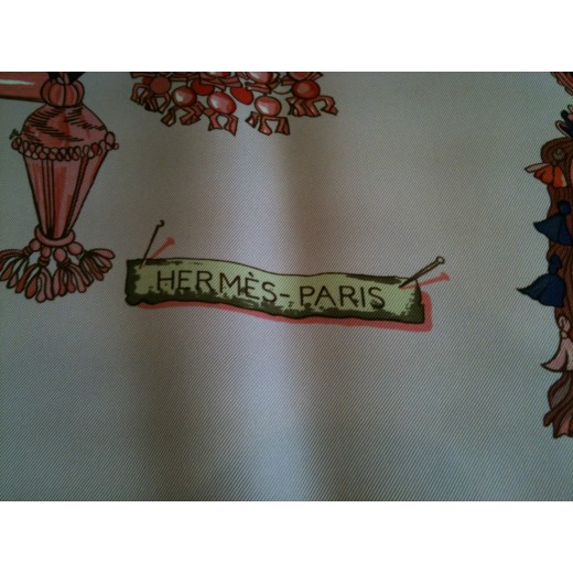 Carré Hermès Passementerie en soie