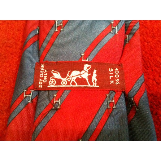 Cravate Hermès en soie