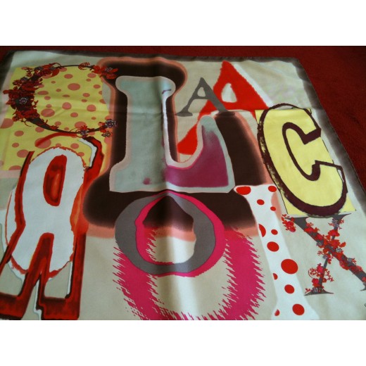 Foulard Christian Lacroix en soie