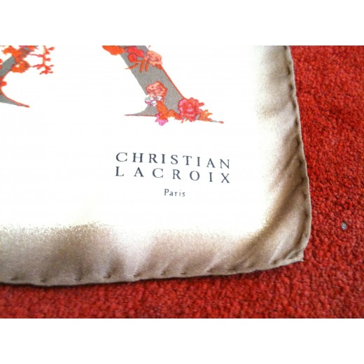 Foulard Christian Lacroix en soie