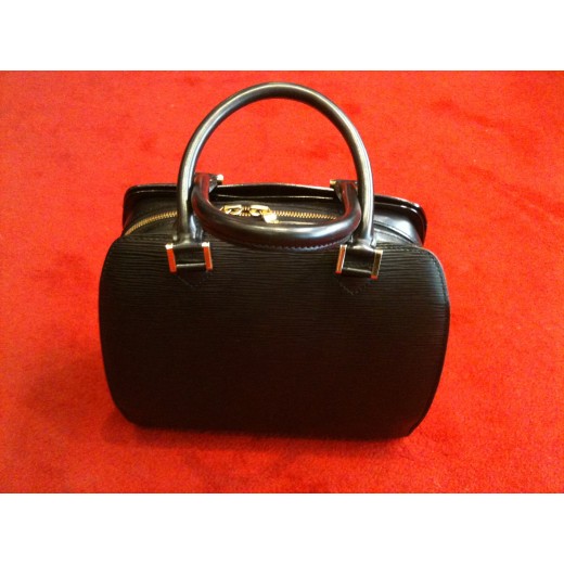 Sac Louis Vuitton Pont neuf en cuir épi noir