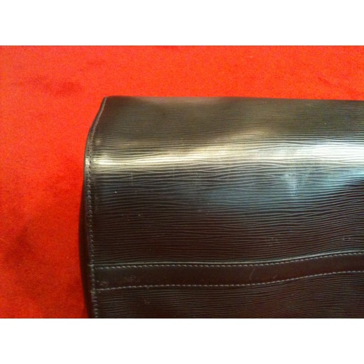 Sac Louis Vuitton Speedy 35 en cuir épi noir