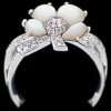 Bague Mauboussin Majuscule en or, diamants et nacre