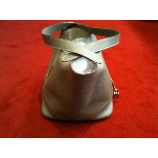 Sac Hermès Picotin Lock GM en cuir gris