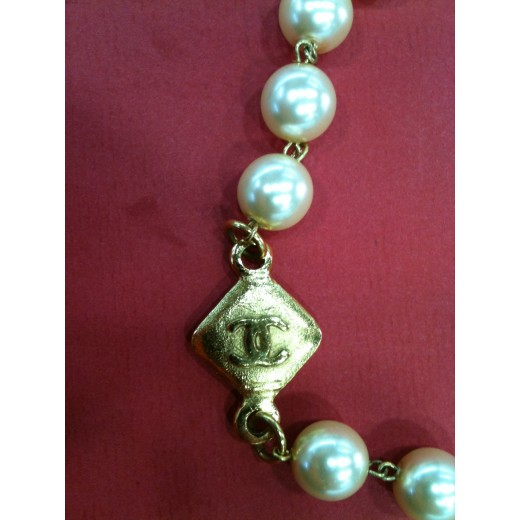 Sautoir Chanel en  métal doré et perles  Vintage 