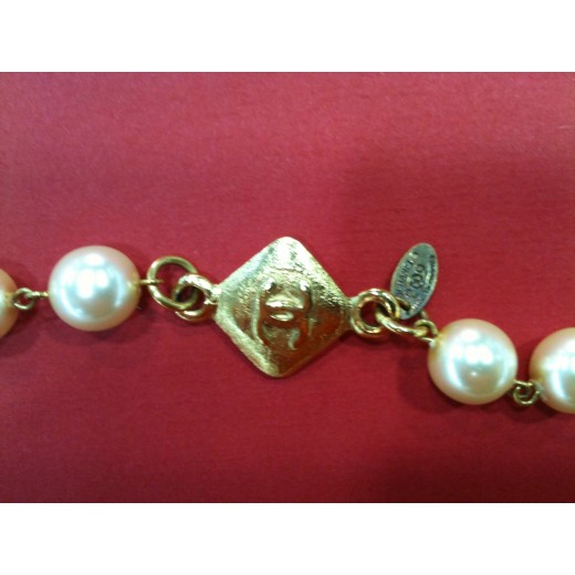 Sautoir Chanel en  métal doré et perles  Vintage 