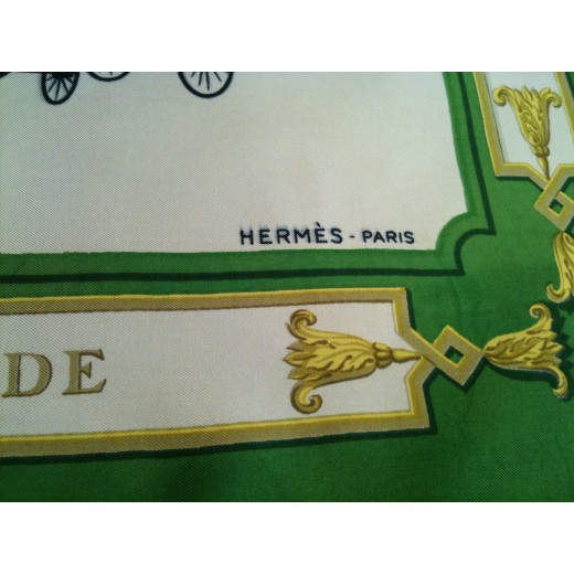 Carré Hermès Le Bois de Boulogne en soie