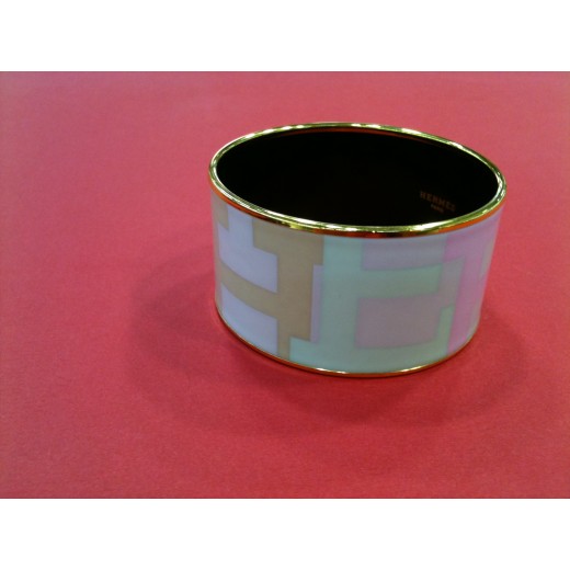 Bracelet Hermès en émail et plaqué or
