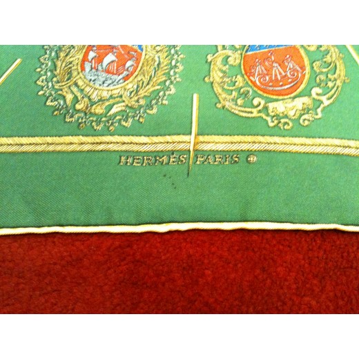 Gavroche Hermès  Les Armées de Paris en soie