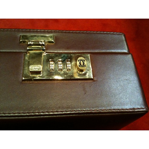 Porte document Must de Cartier en cuir bordeaux
