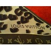 Echarpe Louis Vuitton Monogram et Léopard en soie