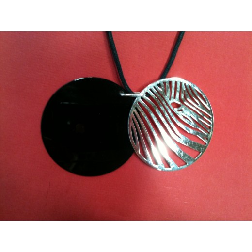 Pendentif Arthus Bertrand  Zèbre en argent et onyx