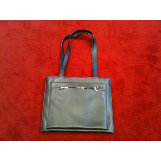 Sac Gucci plat en cuir taupe