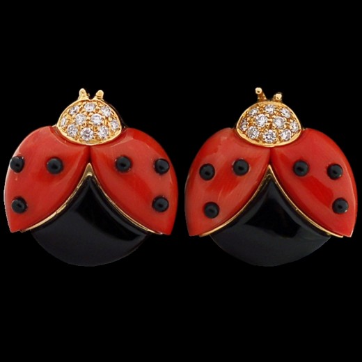 Boucles d'oreilles De Grisogono Coccinelle en or, corail, onyx et diamants