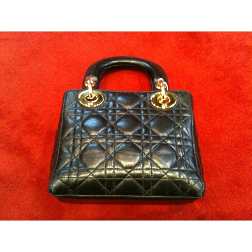 Sac Dior Mini Lady Dior en cuir noir