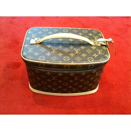 Vanity Louis Vuitton Nice en toile monogram