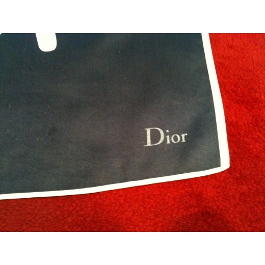 Foulard Christian Dior noir et blanc en soie