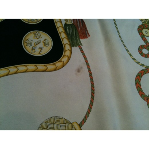 Foulard Céline Pompons en soie