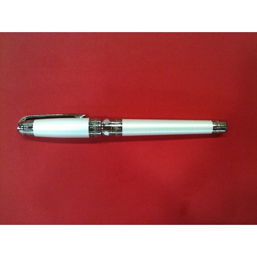 Stylo plume Dupont nacré blanc