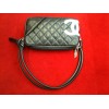 Pochette Chanel Cambon en cuir noir