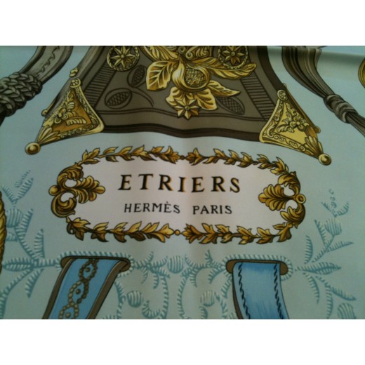 Carré Hermès Etriers en soie