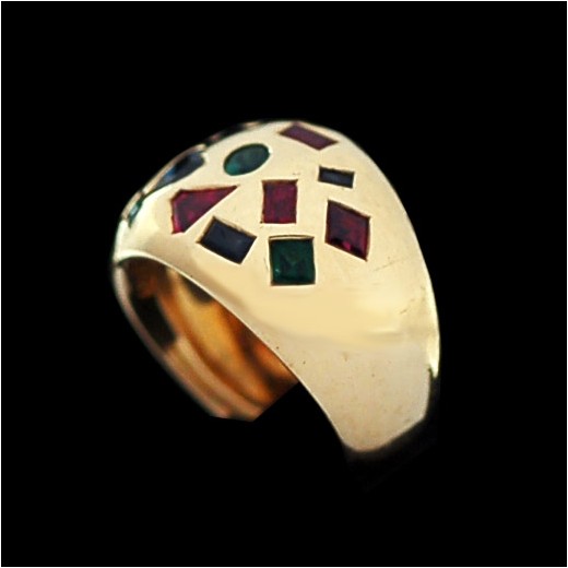 Bague Van Cleef & Arpels en or et pierres précieuses