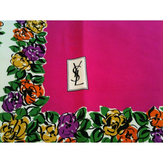 Foulard Yves Saint-Laurent Haute Couture En Soie - Motif Géométrique Vert - Avec Sa Boîte - Neuf