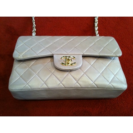 Sac Chanel 2.55 en veau matelassé rose