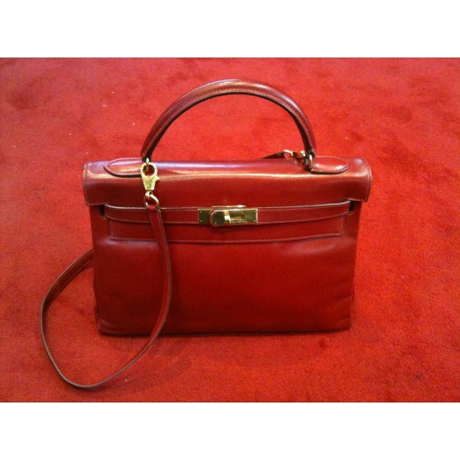 Sac Hermes Kelly 32 cm en cuir rouge