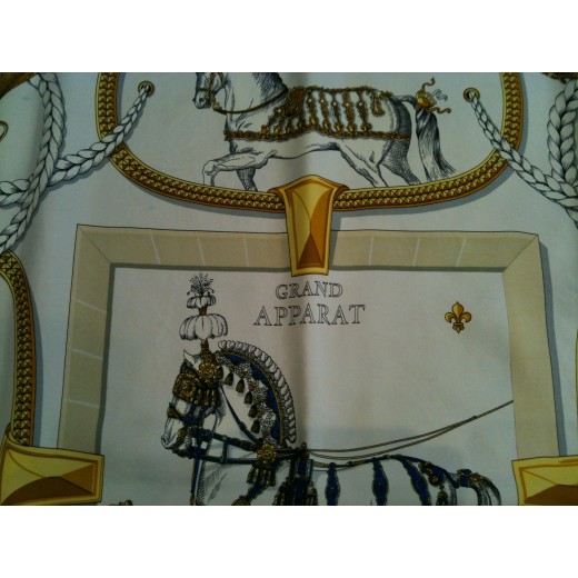 Carré Hermès Grand Apparat en soie