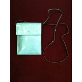 Pochette Louis Vuitton  en cuir vernis beige