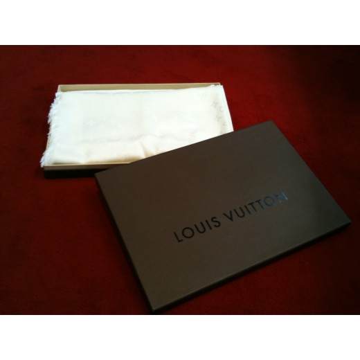 Châle Louis Vuitton Monogram en soie et laine