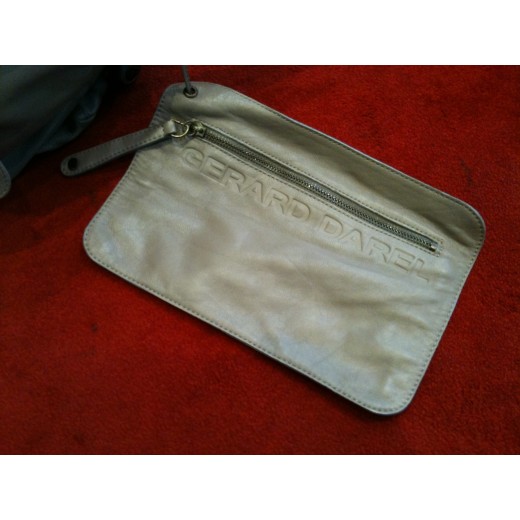 Sac Gérard Darel en cuir souple gris