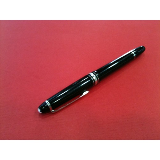 Stylo plume Montblanc Meisterstück noir