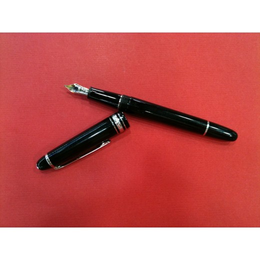Stylo plume Montblanc Meisterstück noir
