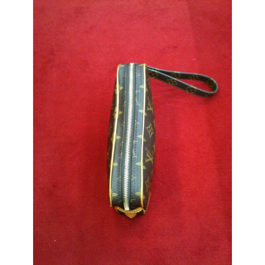 Pochette Louis Vuitton Marly dragonne en toile monogram