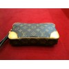 Pochette Louis Vuitton Marly dragonne en toile monogram