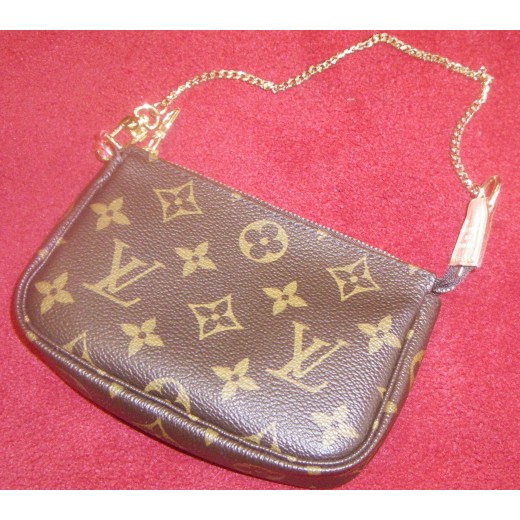 Mini Pochette Louis Vuitton