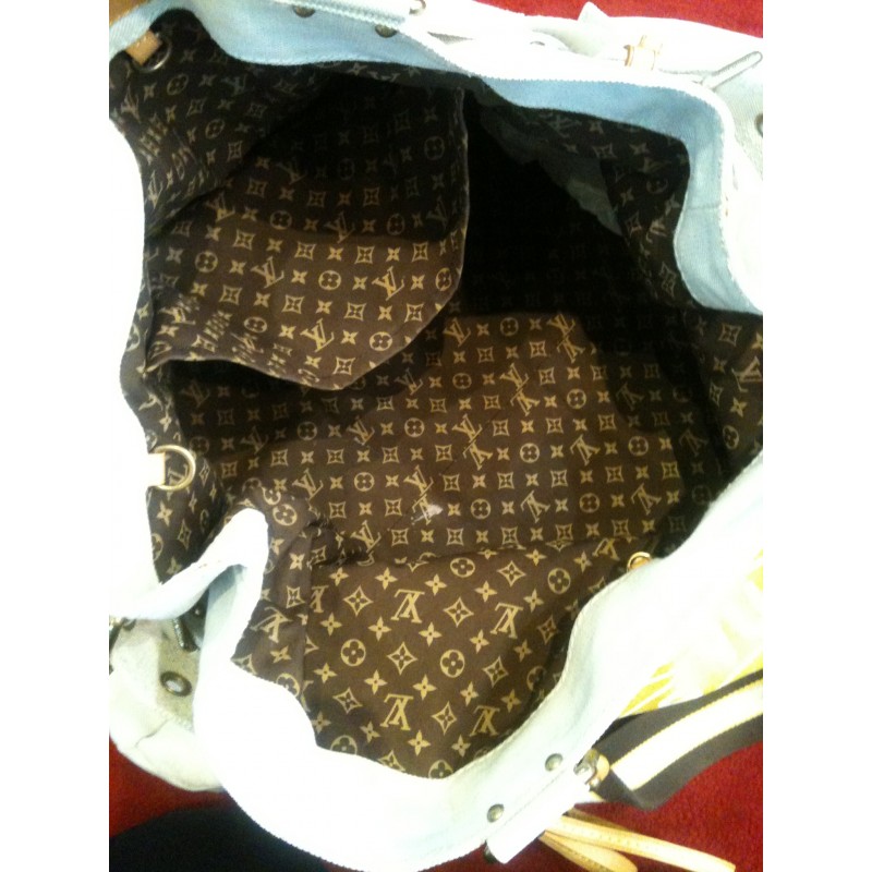 Louis Vuitton Globe shopper Tote 391025