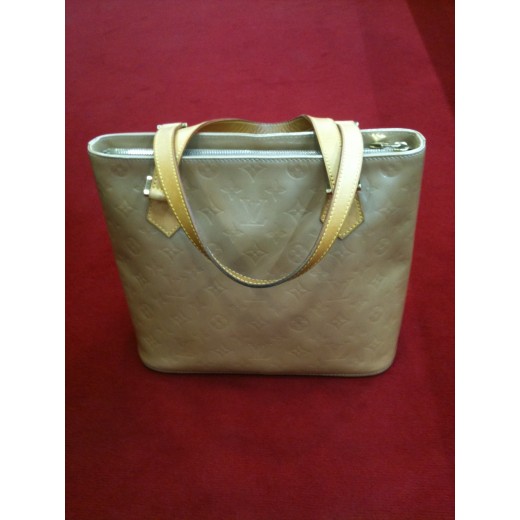 Sac Louis Vuitton Houston en cuir vernis noisette