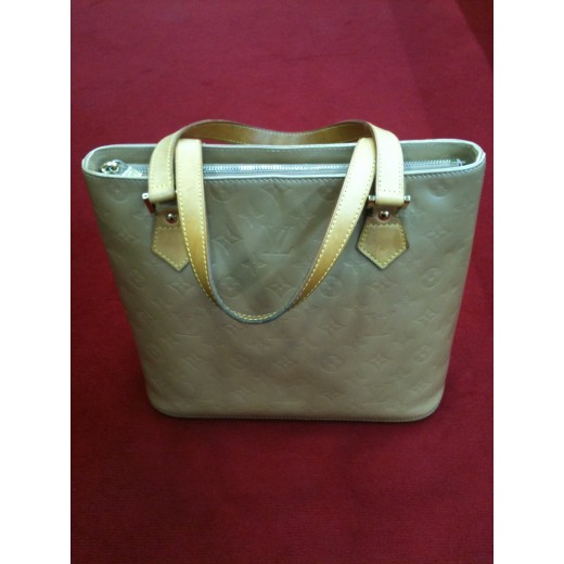 Sac Louis Vuitton Houston en cuir vernis noisette