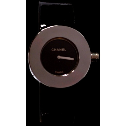 Montre Chanel la Ronde en acier