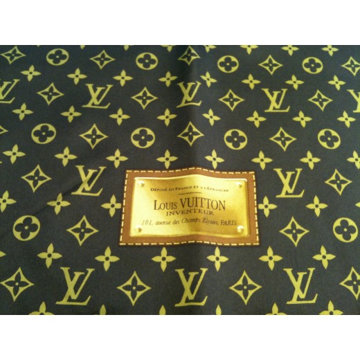 Foulard Louis Vuitton Monogram en soie