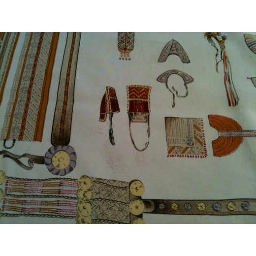 Foulard Céline Les accessoires décoratifs de costume Russe ﻿en soie